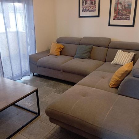Apartman Olic Razanac Bagian luar foto