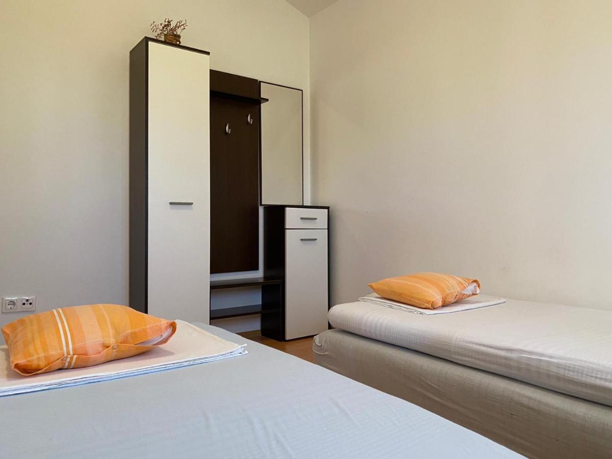 Apartman Olic Razanac Bagian luar foto
